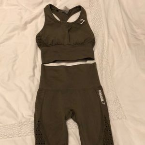 Khaki green gymshark set